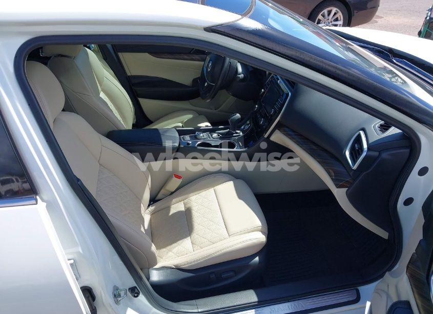 Photo 5 of 2017 Nissan Maxima 3.5 PLATINUM (VIN 1N4AA6AP8HC446350)