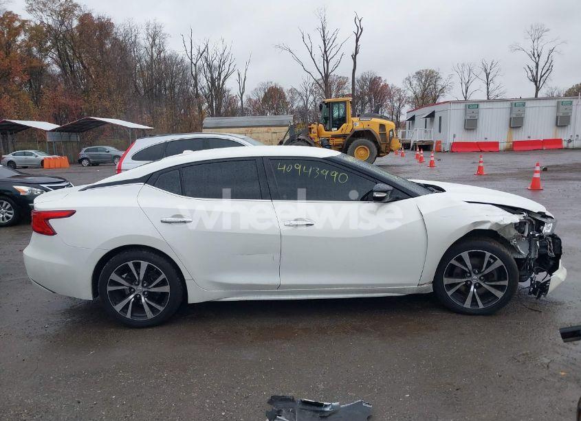 Photo 13 of 2017 Nissan Maxima 3.5 SV (VIN 1N4AA6AP8HC448941)