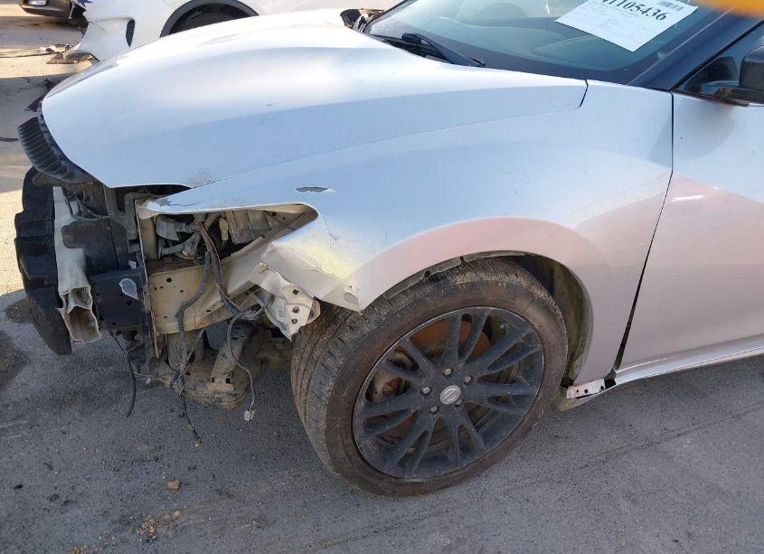 Photo 17 of 2016 Nissan Maxima 3.5 PLATINUM/3.5 S/3.5 SL/3.5 SR/3.5 SV (VIN 1N4AA6AP9GC404168)