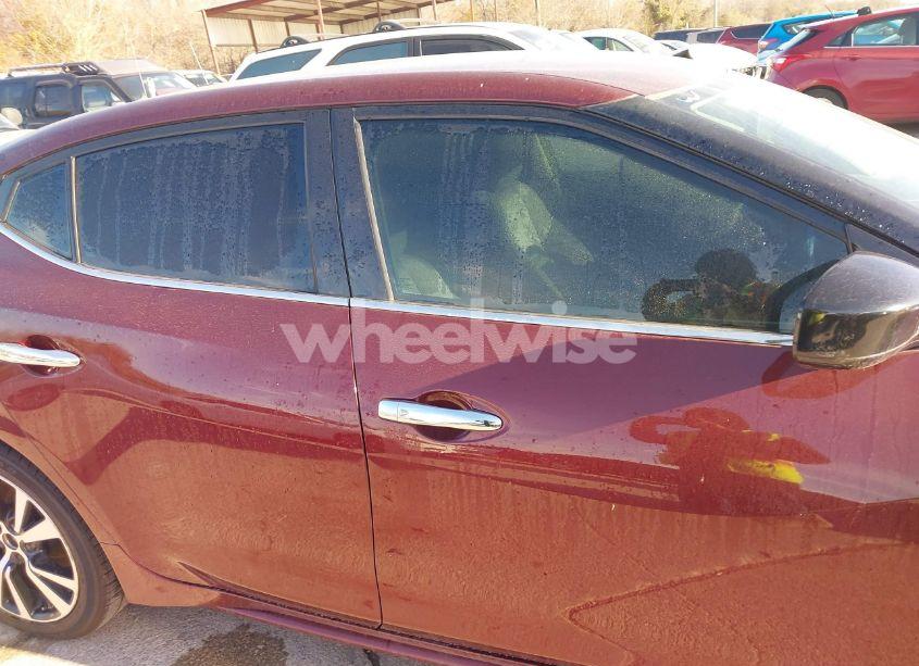 Photo 13 of 2016 Nissan Maxima 3.5 PLATINUM/3.5 S/3.5 SL/3.5 SR/3.5 SV (VIN 1N4AA6AP9GC431905)