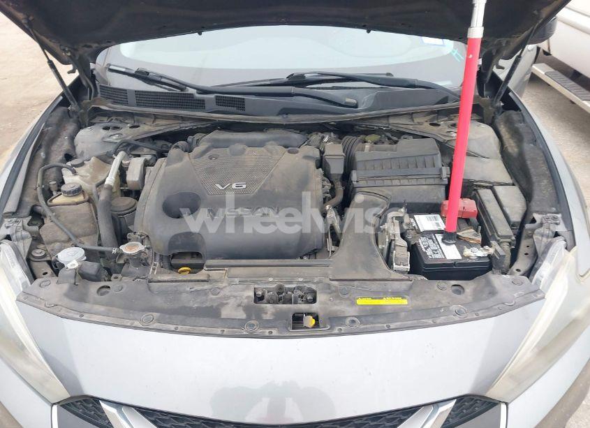 Photo 10 of 2017 Nissan Maxima 3.5 PLATINUM/3.5 S/3.5 SL/3.5 SR/3.5 SV (VIN 1N4AA6AP9HC363509)