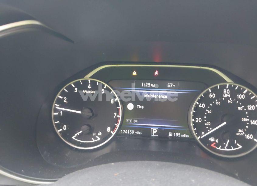 Photo 7 of 2017 Nissan Maxima 3.5 PLATINUM/3.5 S/3.5 SL/3.5 SR/3.5 SV (VIN 1N4AA6AP9HC363509)