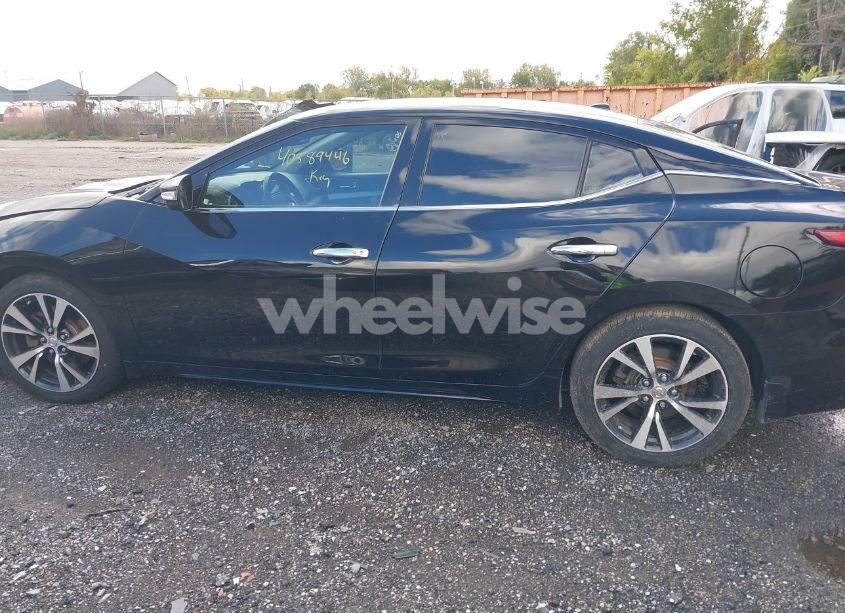 Photo 14 of 2017 Nissan Maxima 3.5 PLATINUM/3.5 S/3.5 SL/3.5 SR/3.5 SV (VIN 1N4AA6AP9HC364692)