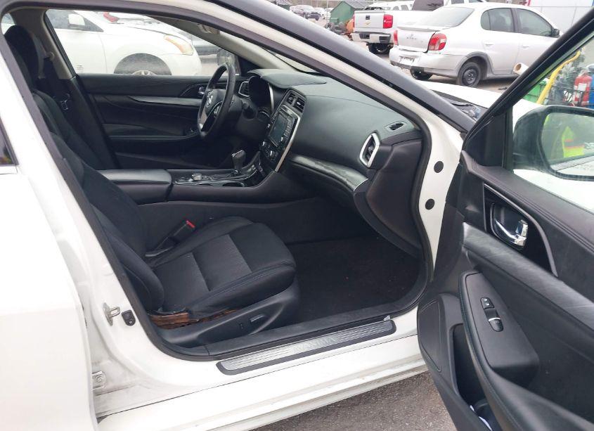 Photo 5 of 2017 Nissan Maxima 3.5 S (VIN 1N4AA6AP9HC366023)