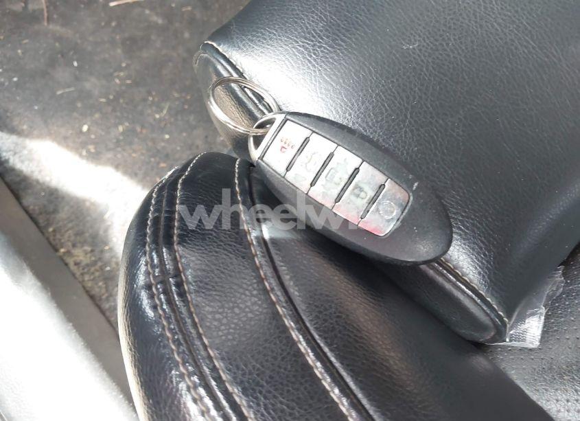 Photo 11 of 2017 Nissan Maxima 3.5 PLATINUM/3.5 S/3.5 SL/3.5 SR/3.5 SV (VIN 1N4AA6AP9HC378463)