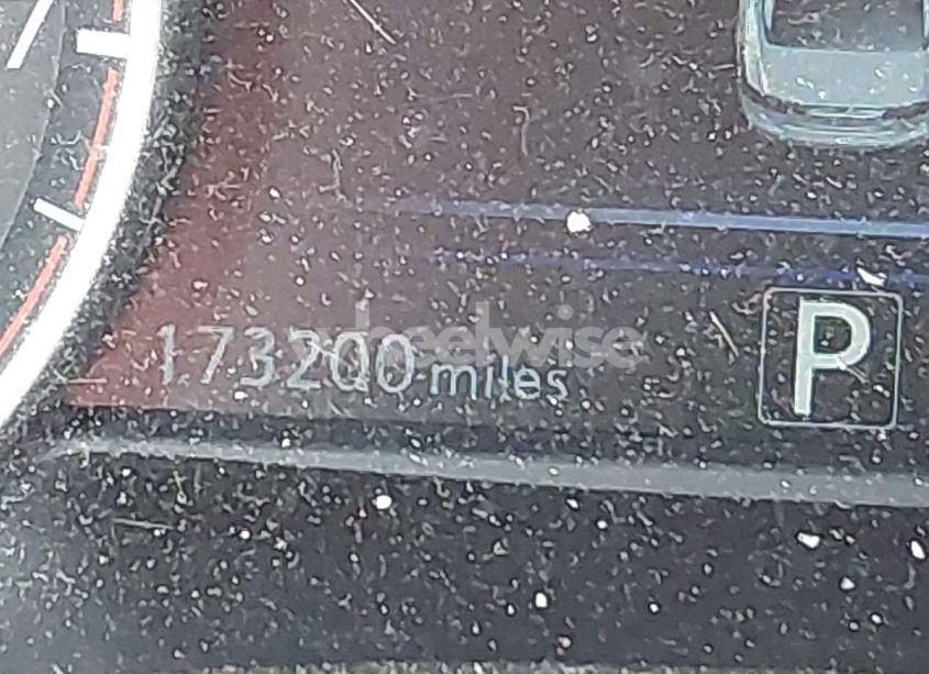 Photo 15 of 2017 Nissan Maxima 3.5 PLATINUM/3.5 S/3.5 SL/3.5 SR/3.5 SV (VIN 1N4AA6AP9HC378463)