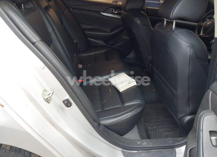 Photo 8 of 2017 Nissan Maxima 3.5 PLATINUM/3.5 S/3.5 SL/3.5 SR/3.5 SV (VIN 1N4AA6AP9HC378463)