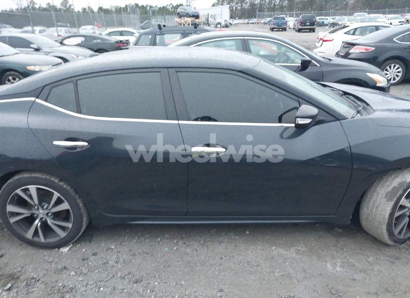 Photo 13 of 2017 Nissan Maxima 3.5 PLATINUM/3.5 S/3.5 SL/3.5 SR/3.5 SV (VIN 1N4AA6AP9HC383839)