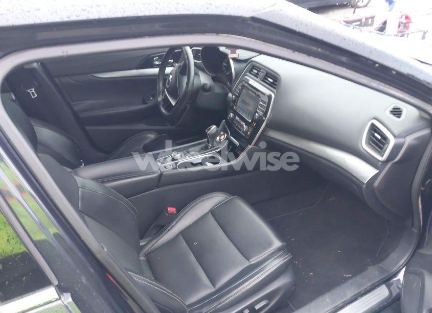 Photo 5 of 2017 Nissan Maxima 3.5 PLATINUM/3.5 S/3.5 SL/3.5 SR/3.5 SV (VIN 1N4AA6AP9HC383839)