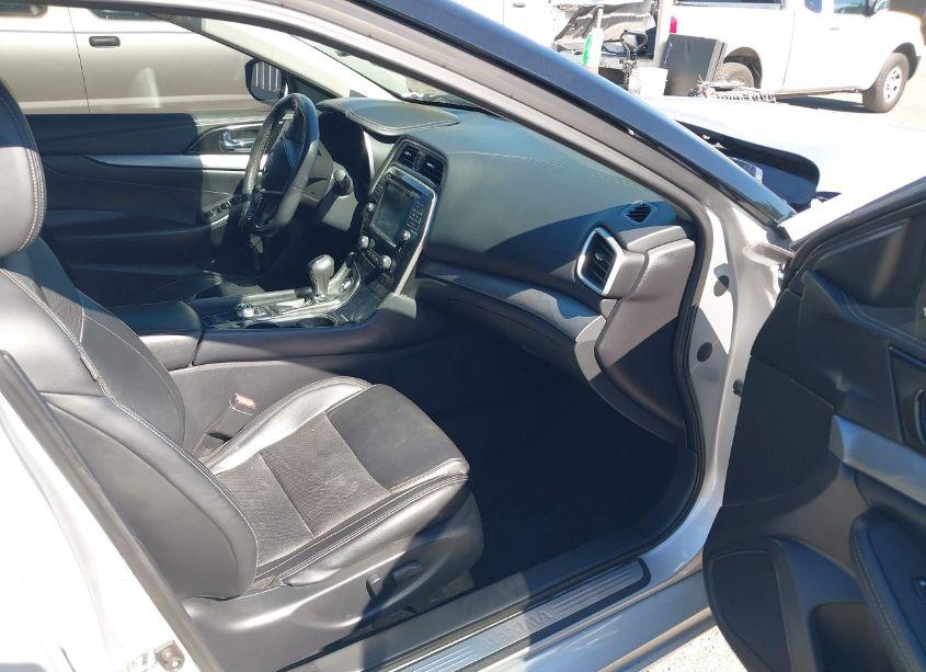Photo 5 of 2017 Nissan Maxima 3.5 SV (VIN 1N4AA6AP9HC397966)