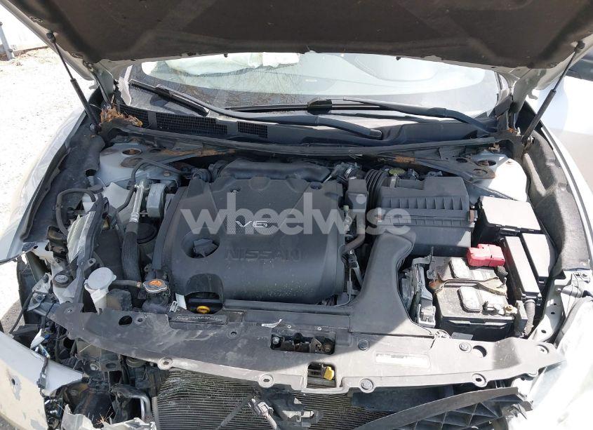 Photo 10 of 2016 Nissan Maxima 3.5 PLATINUM/3.5 S/3.5 SL/3.5 SR/3.5 SV (VIN 1N4AA6APXGC383279)