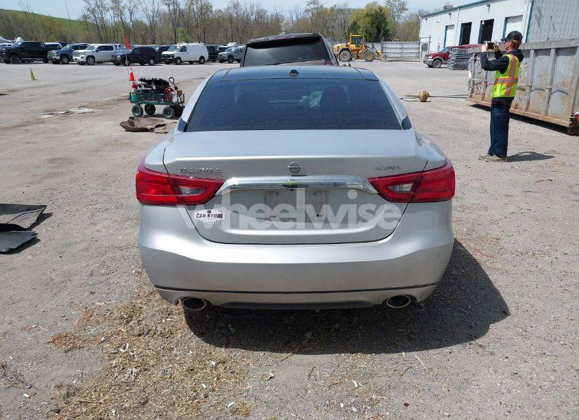 Photo 16 of 2016 Nissan Maxima 3.5 PLATINUM/3.5 S/3.5 SL/3.5 SR/3.5 SV (VIN 1N4AA6APXGC383279)