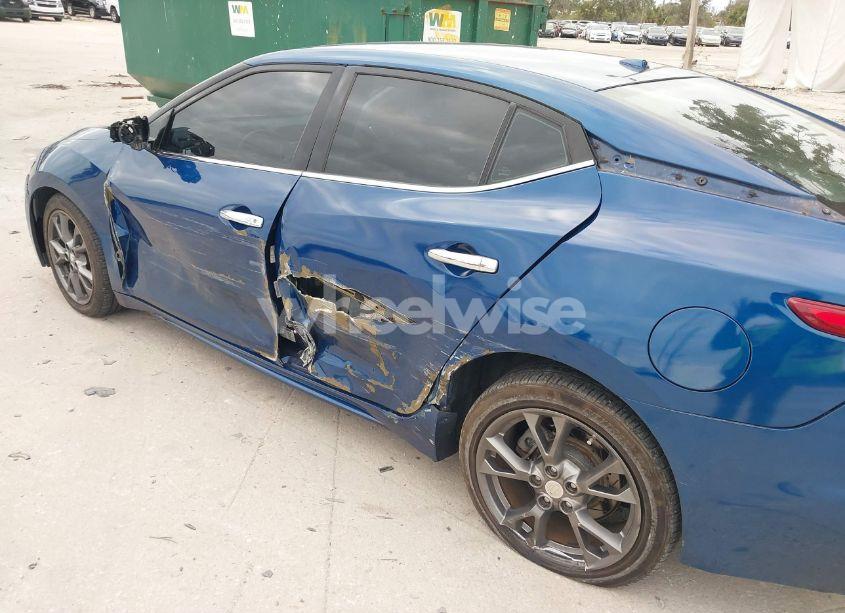 Photo 6 of 2016 Nissan Maxima 3.5 PLATINUM/3.5 S/3.5 SL/3.5 SR/3.5 SV (VIN 1N4AA6APXGC393214)