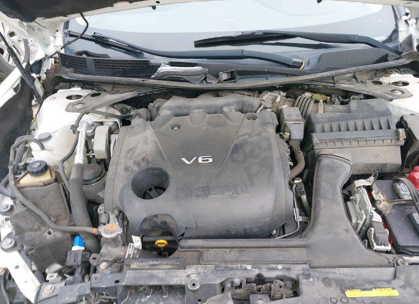 Photo 10 of 2016 Nissan Maxima 3.5 PLATINUM/3.5 S/3.5 SL/3.5 SR/3.5 SV (VIN 1N4AA6APXGC393505)