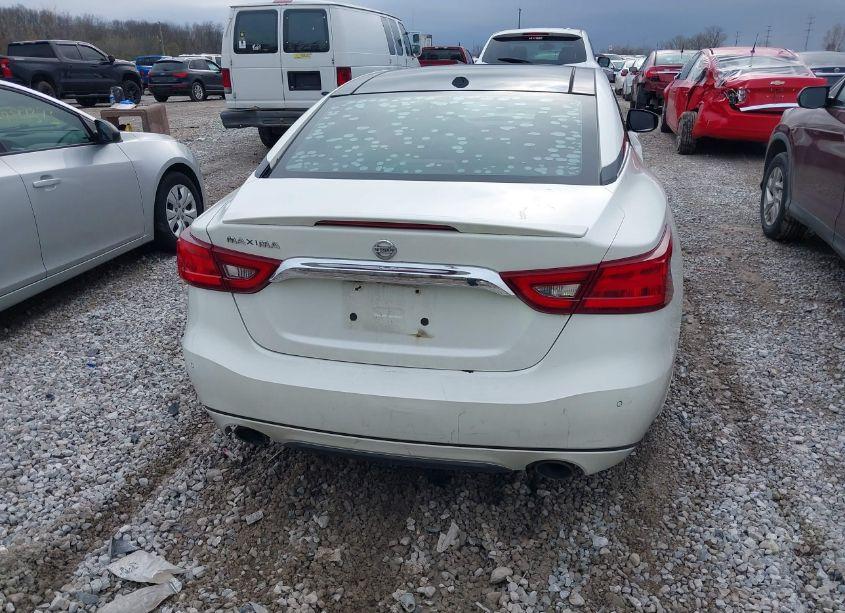 Photo 16 of 2016 Nissan Maxima 3.5 PLATINUM/3.5 S/3.5 SL/3.5 SR/3.5 SV (VIN 1N4AA6APXGC393505)