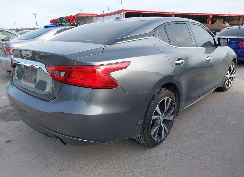 Photo 4 of 2016 Nissan Maxima 3.5 PLATINUM/3.5 S/3.5 SL/3.5 SR/3.5 SV (VIN 1N4AA6APXGC436367)