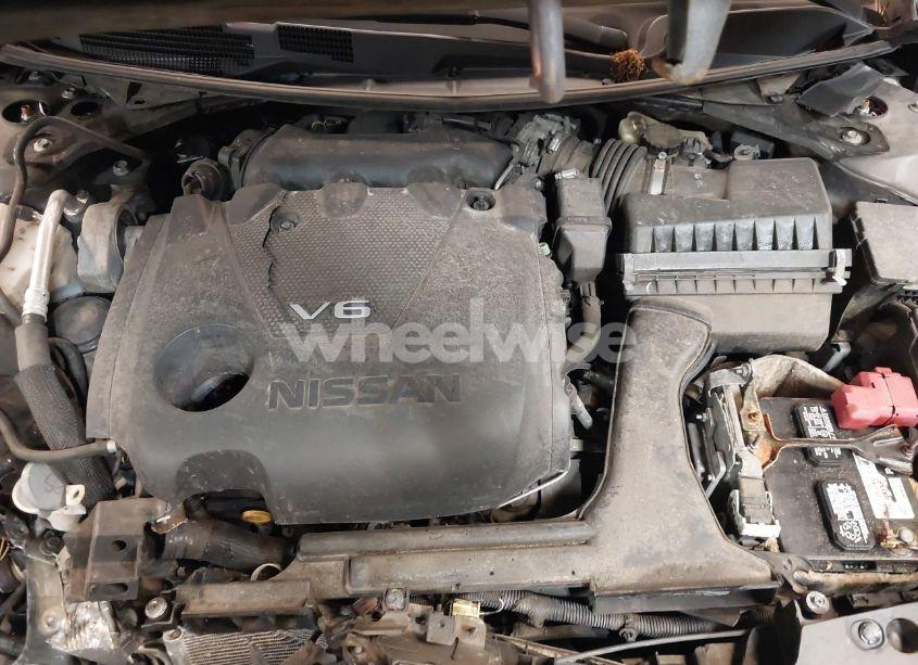 Photo 10 of 2017 Nissan Maxima 3.5 PLATINUM/3.5 S/3.5 SL/3.5 SR/3.5 SV (VIN 1N4AA6APXHC362966)