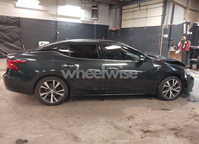 Photo 13 of 2017 Nissan Maxima 3.5 PLATINUM/3.5 S/3.5 SL/3.5 SR/3.5 SV (VIN 1N4AA6APXHC362966)