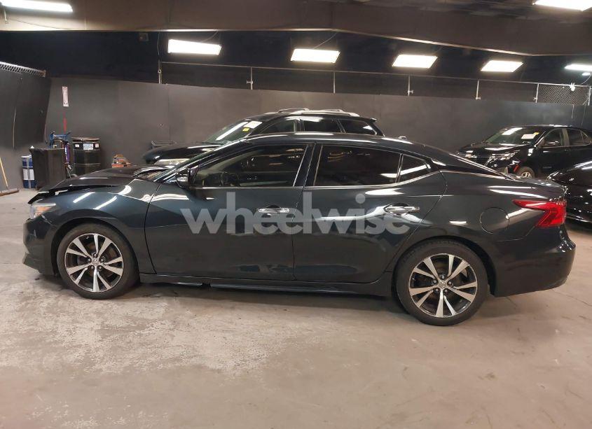 Photo 14 of 2017 Nissan Maxima 3.5 PLATINUM/3.5 S/3.5 SL/3.5 SR/3.5 SV (VIN 1N4AA6APXHC362966)