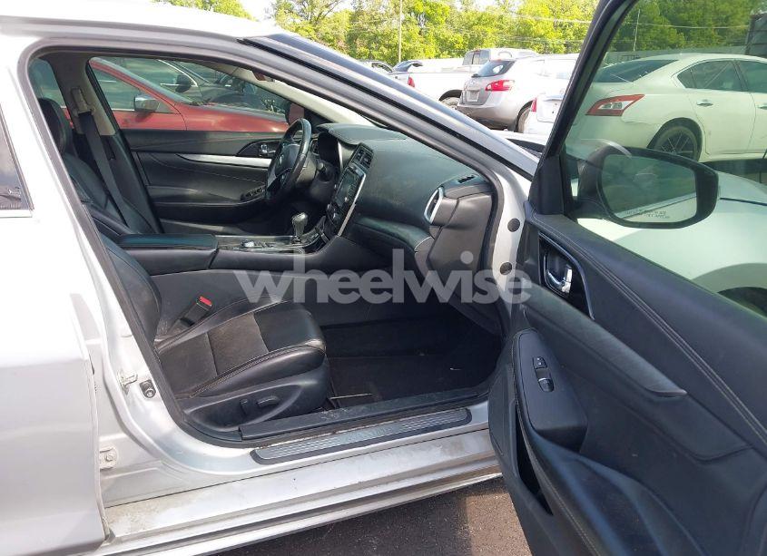 Photo 5 of 2017 Nissan Maxima 3.5 SV (VIN 1N4AA6APXHC426651)
