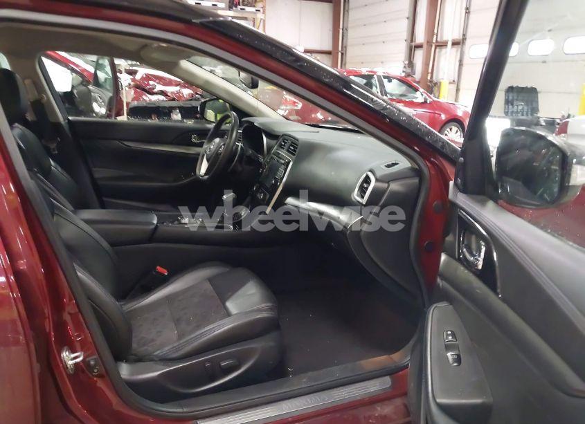 Photo 5 of 2017 Nissan Maxima 3.5 SR (VIN 1N4AA6APXHC434345)