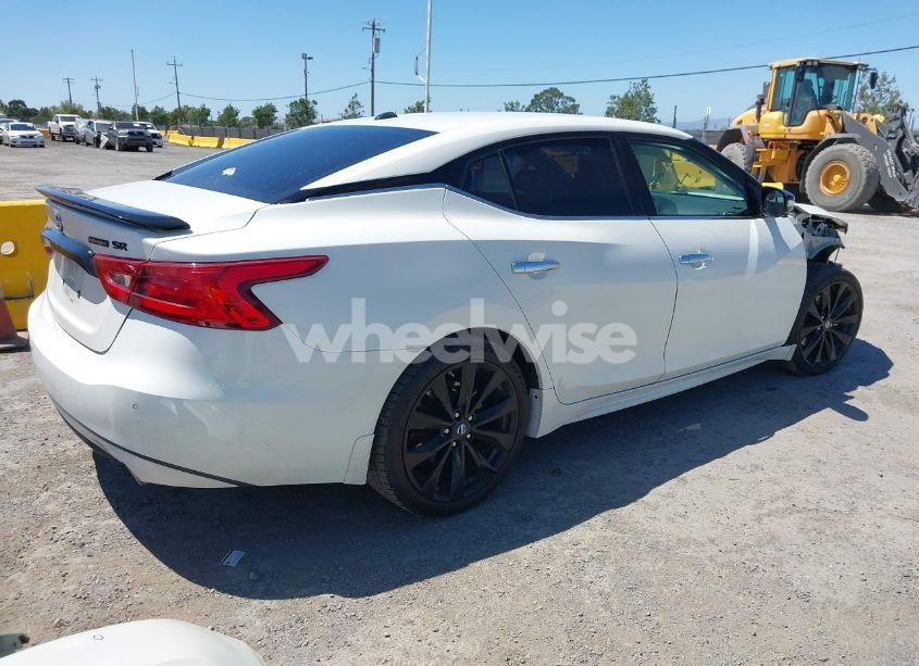 Photo 4 of 2018 Nissan Maxima 3.5 SR (VIN 1N4AA6APXJC371818)