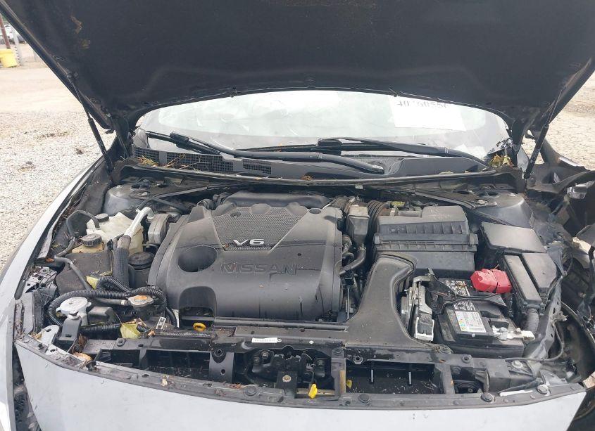 Photo 10 of 2019 Nissan Maxima 3.5 PLATINUM/3.5 S/3.5 SL/3.5 SR/3.5 SV (VIN 1N4AA6AV4KC373323)