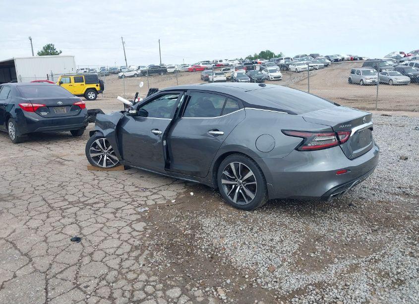 Photo 3 of 2019 Nissan Maxima 3.5 PLATINUM/3.5 S/3.5 SL/3.5 SR/3.5 SV (VIN 1N4AA6AV4KC373323)