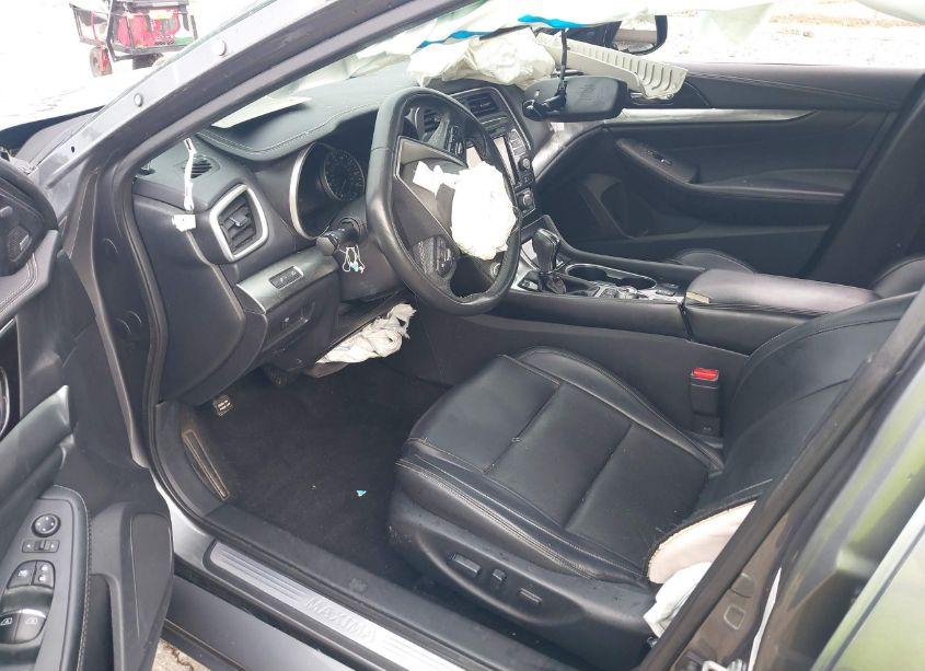 Photo 5 of 2019 Nissan Maxima 3.5 PLATINUM/3.5 S/3.5 SL/3.5 SR/3.5 SV (VIN 1N4AA6AV4KC373323)