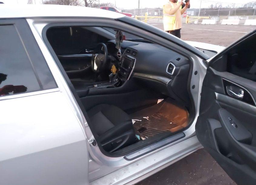 Photo 5 of 2019 Nissan Maxima 3.5 S (VIN 1N4AA6AV6KC360427)