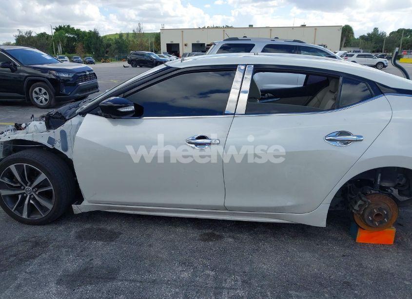 Photo 14 of 2019 Nissan Maxima 3.5 SL (VIN 1N4AA6AV7KC376006)