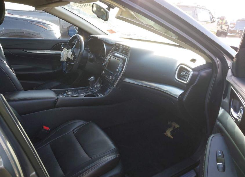 Photo 5 of 2019 Nissan Maxima 3.5 SV (VIN 1N4AA6AV8KC377522)