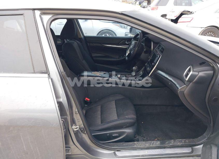 Photo 5 of 2019 Nissan Maxima 3.5 S (VIN 1N4AA6AVXKC361855)