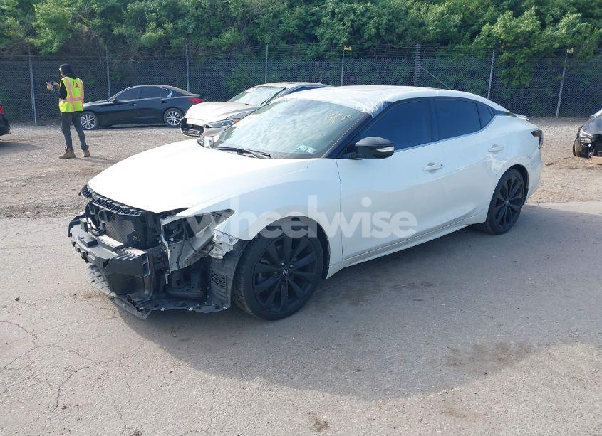 Photo 2 of 2019 Nissan Maxima 3.5 SR (VIN 1N4AA6AVXKC381023)