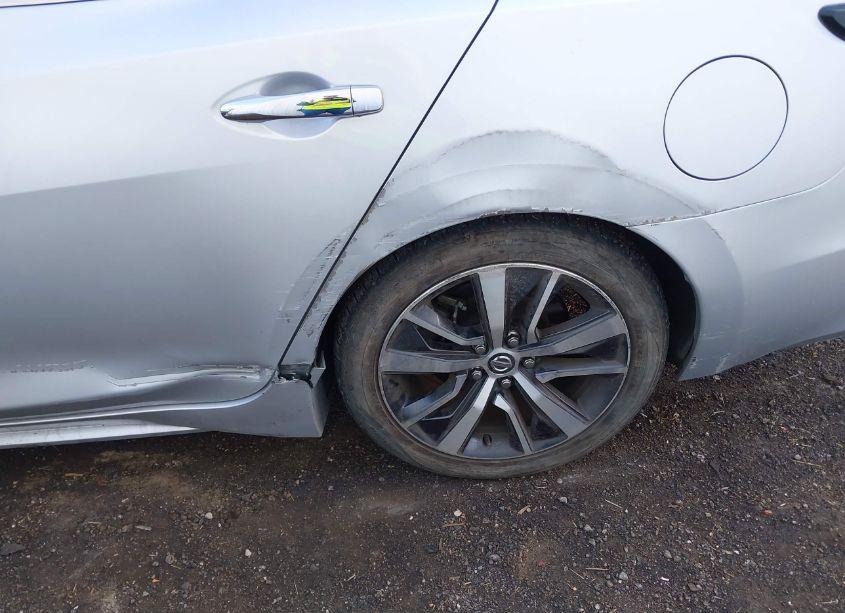 Photo 6 of 2020 Nissan Maxima SV XTRONIC CVT (VIN 1N4AA6CV5LC377833)