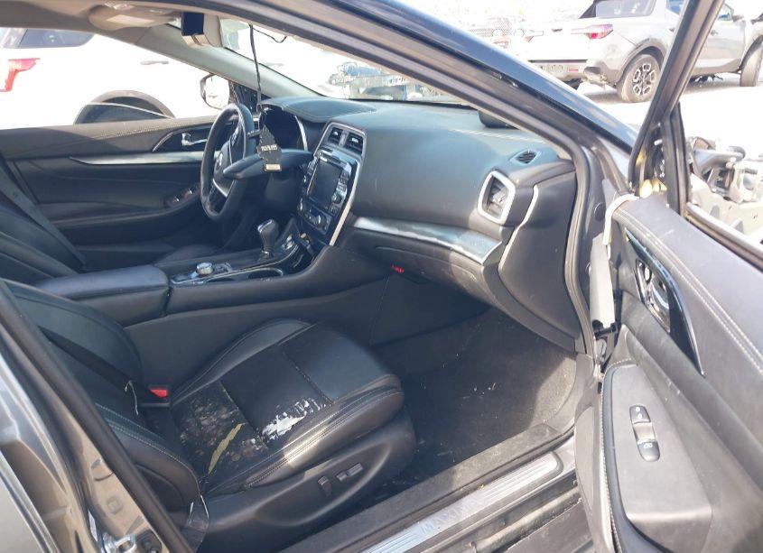 Photo 5 of 2021 Nissan Maxima SV XTRONIC CVT (VIN 1N4AA6CV6MC502906)