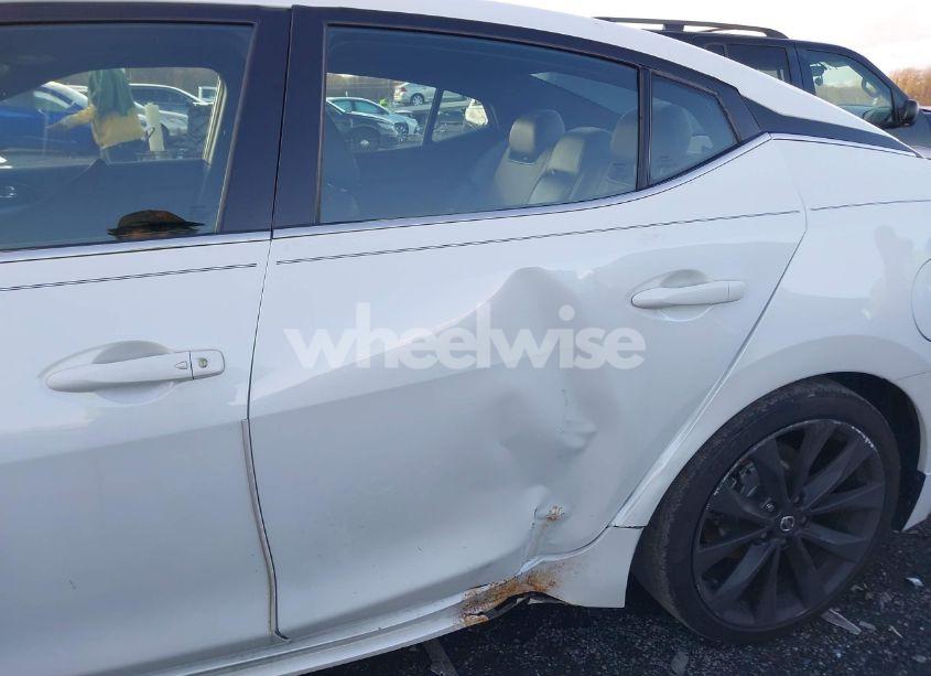 Photo 6 of 2021 Nissan Maxima SR (VIN 1N4AA6EV4MC507230)