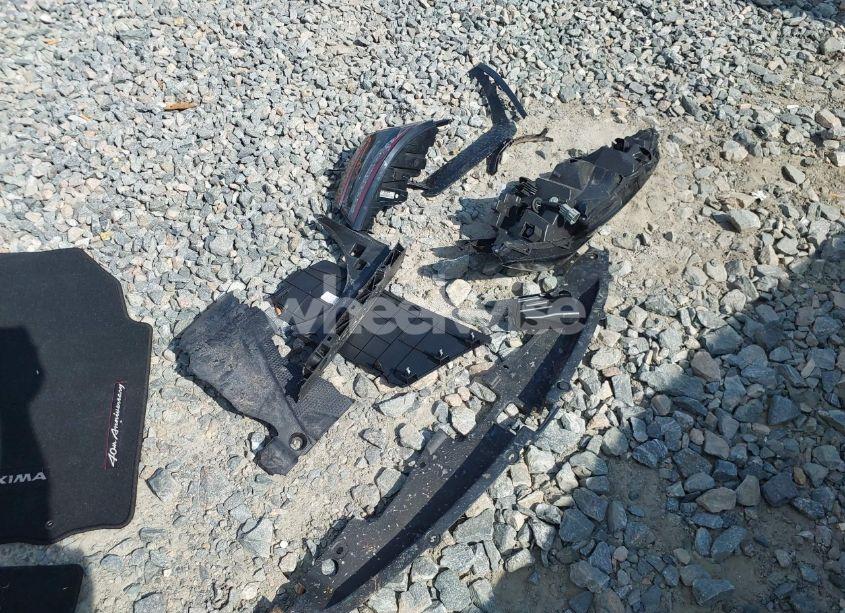 Photo 11 of 2021 Nissan Maxima PLATINUM XTRONIC CVT (VIN 1N4AA6FV1MC502937)