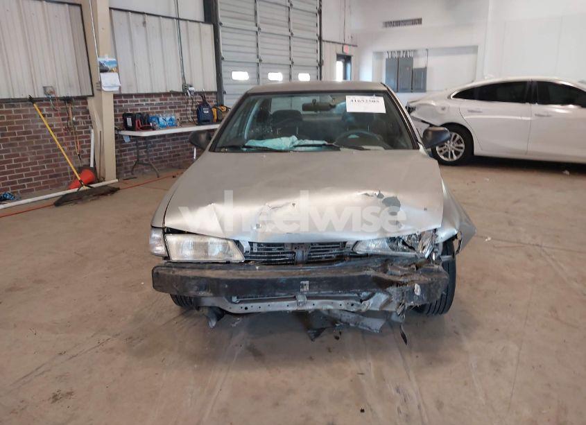 Photo 12 of 1998 Nissan Sentra GLE/GXE/XE (VIN 1N4AB41D0WC743908)