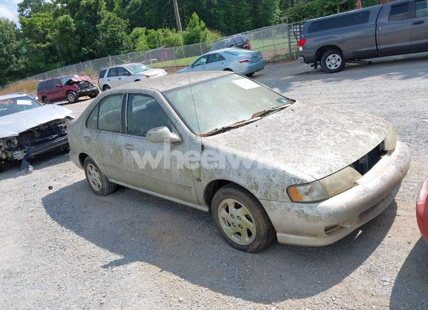 1999 Nissan Sentra GXE/XE (VIN 1N4AB41D0XC708500) main photo