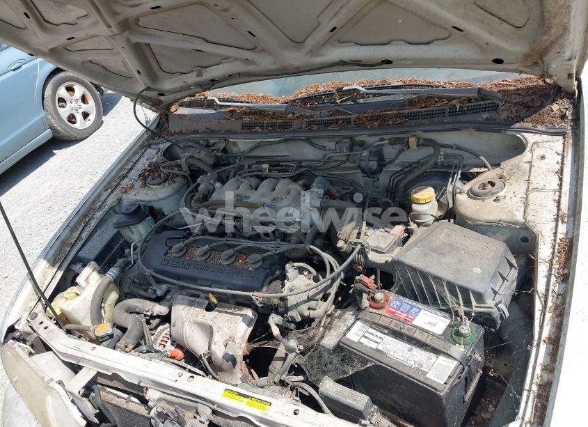 Photo 10 of 1999 Nissan Sentra GXE/XE (VIN 1N4AB41D0XC708500)