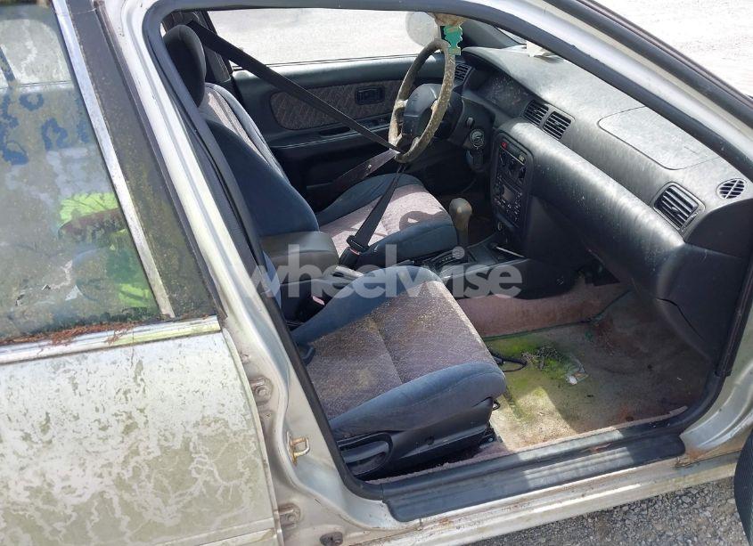 Photo 5 of 1999 Nissan Sentra GXE/XE (VIN 1N4AB41D0XC708500)