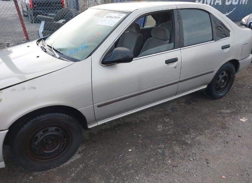 Photo 6 of 1998 Nissan Sentra GLE/GXE/XE (VIN 1N4AB41D2WC761696)