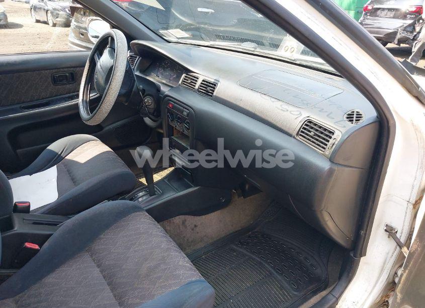 Photo 5 of 1999 Nissan Sentra GXE/XE (VIN 1N4AB41D6XC735085)