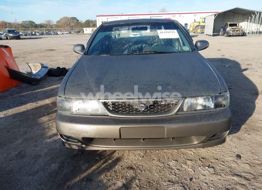 Photo 12 of 1998 Nissan Sentra GLE/GXE/XE (VIN 1N4AB41D7WC735109)