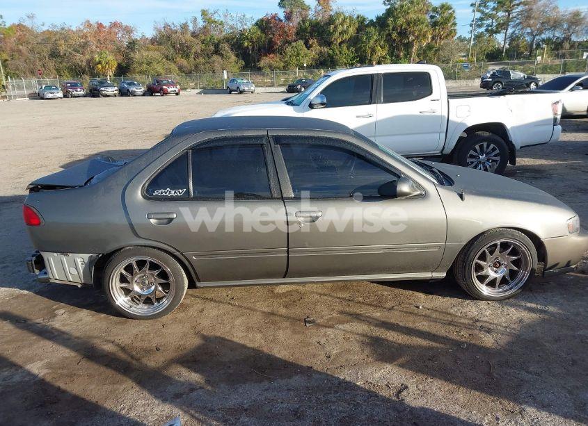Photo 13 of 1998 Nissan Sentra GLE/GXE/XE (VIN 1N4AB41D7WC735109)