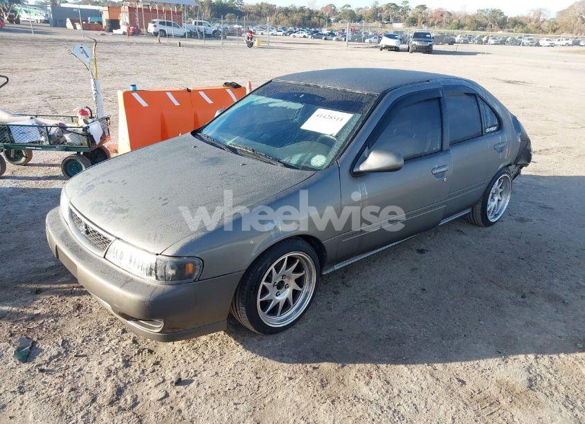 Photo 2 of 1998 Nissan Sentra GLE/GXE/XE (VIN 1N4AB41D7WC735109)
