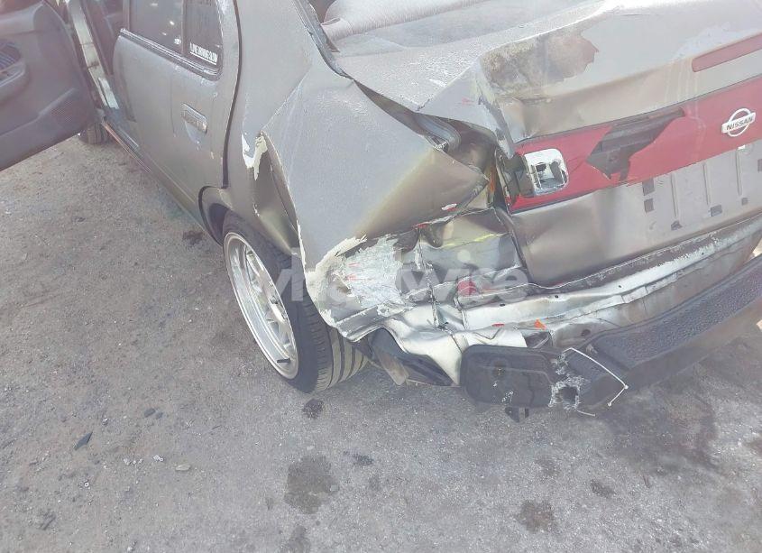 Photo 6 of 1998 Nissan Sentra GLE/GXE/XE (VIN 1N4AB41D7WC735109)