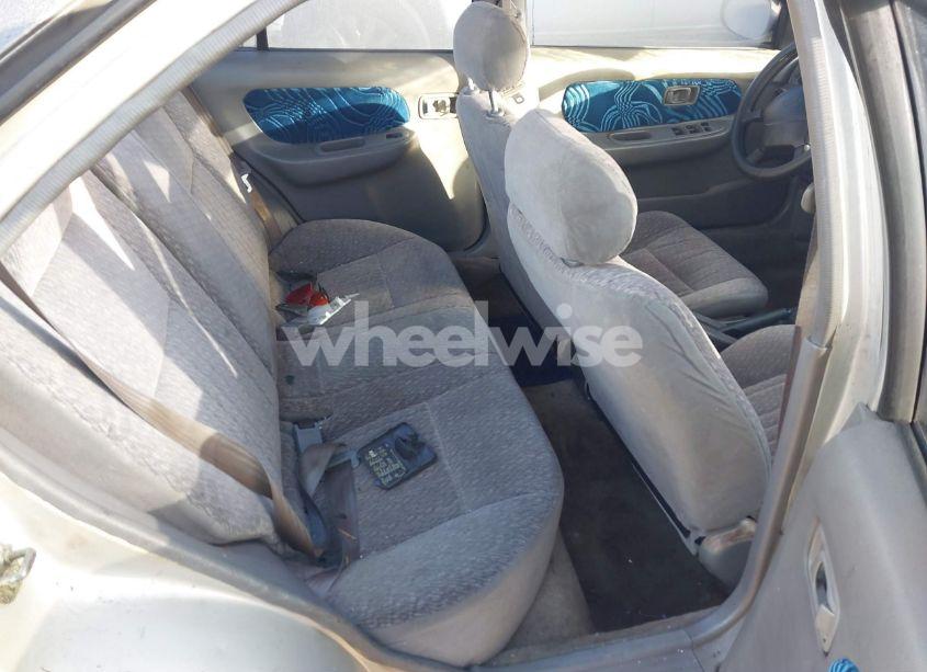 Photo 8 of 1998 Nissan Sentra GLE/GXE/XE (VIN 1N4AB41D7WC735109)