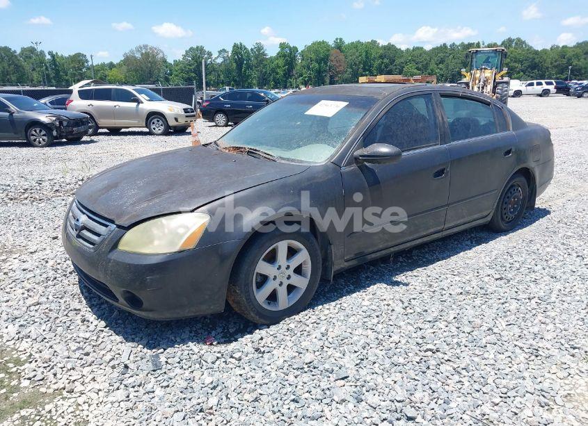 Photo 2 of 2002 Nissan Altima 2.5 S (VIN 1N4AL11D02C106183)